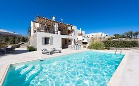 Parasporos Villa - Private Pool - Beach Access